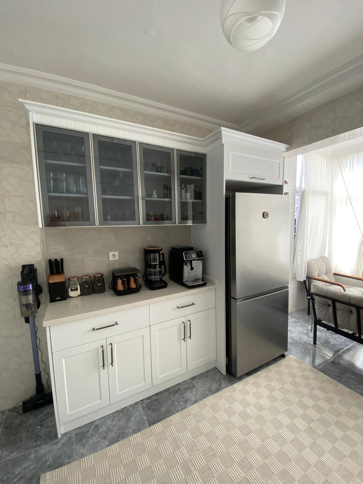 Cam Kapaklı Kahve Köşesi Dolabı